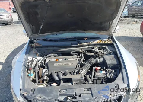 2009 Honda Accord 2.4 Ex-L z USA, uszkodzony, nr VIN 1HGCS12889A022952